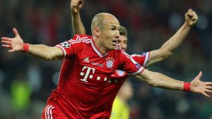 Cầu thủ Arjen Robben - Những bước chạy vĩ đại của đôi chân pha lê