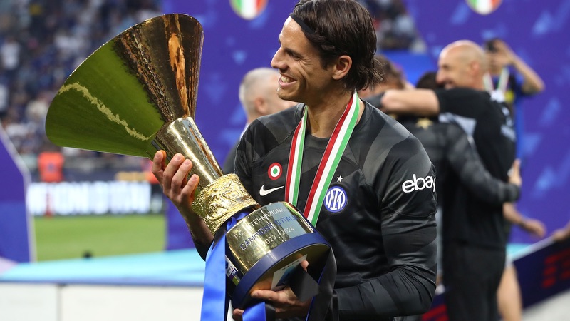 Nhưng thủ môn Yann Sommer thực sự tài năng, xuất sắc